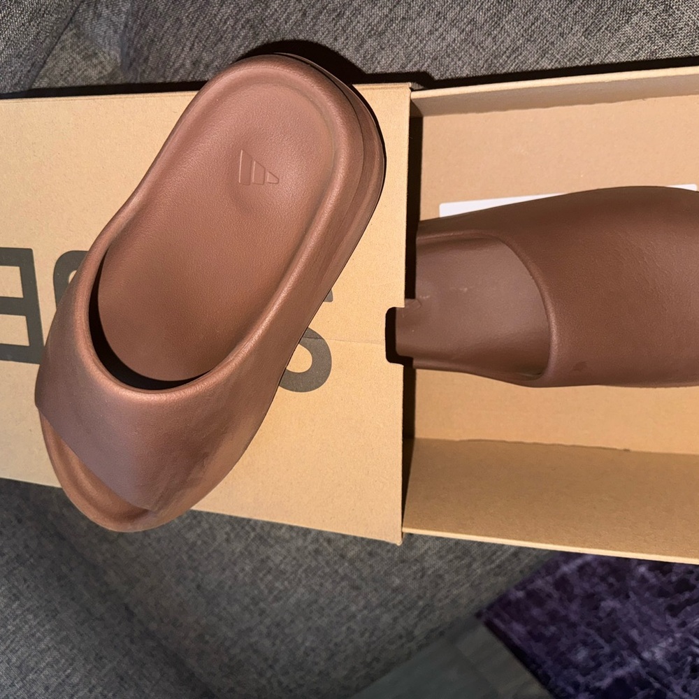 Flax Yeezy Slide by Adidas